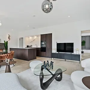 Elegant 2br With Balcony In Heart Of Luxembourg